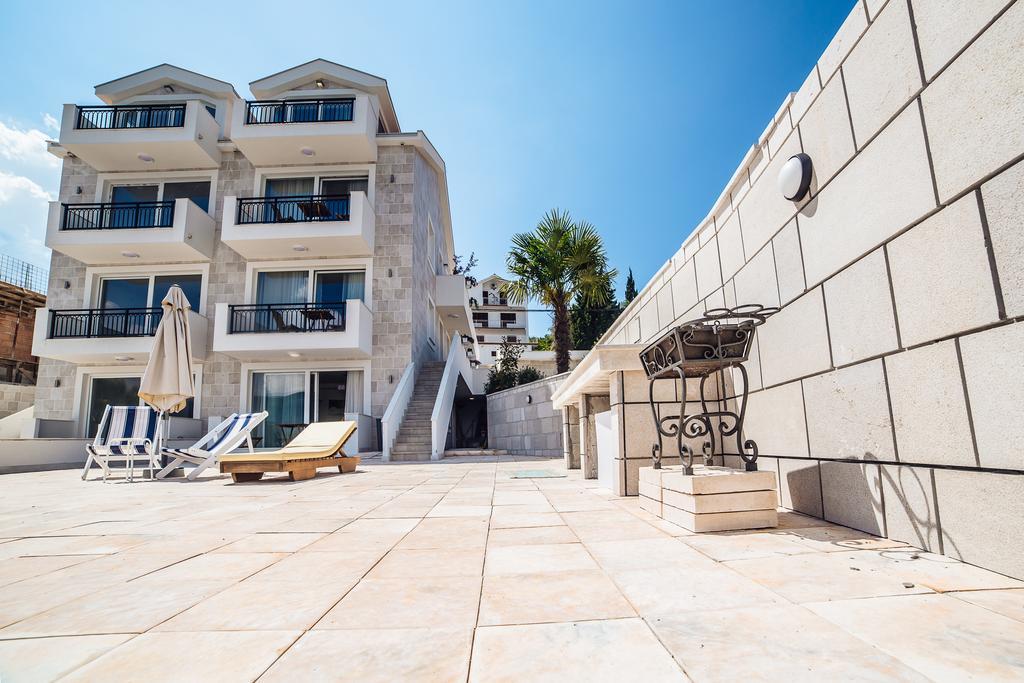 Apartments Harmonia ติวัต ภายนอก รูปภาพ