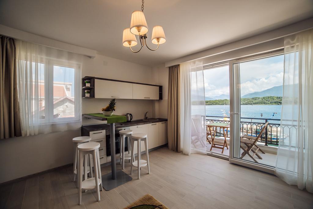 Apartments Harmonia ติวัต ภายนอก รูปภาพ