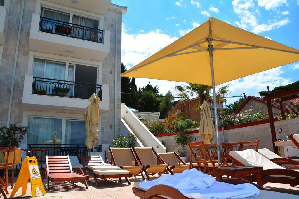 Apartments Harmonia ติวัต ภายนอก รูปภาพ
